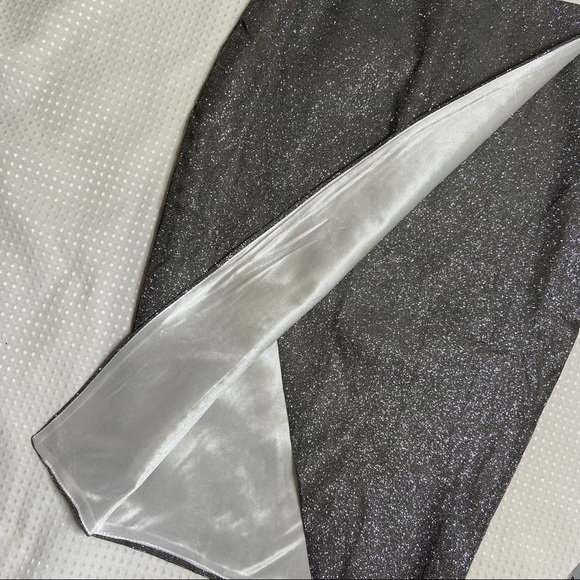 MISSGUIDED Sparkly Silver Front Crossover Skirt Size 6 US NWT - Picture 8 of 9
